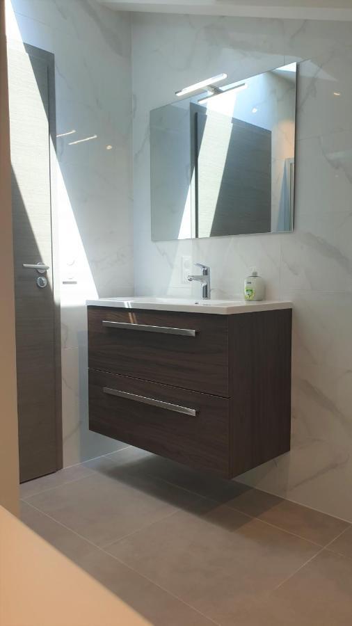Appartement Laudon Севріє Екстер'єр фото